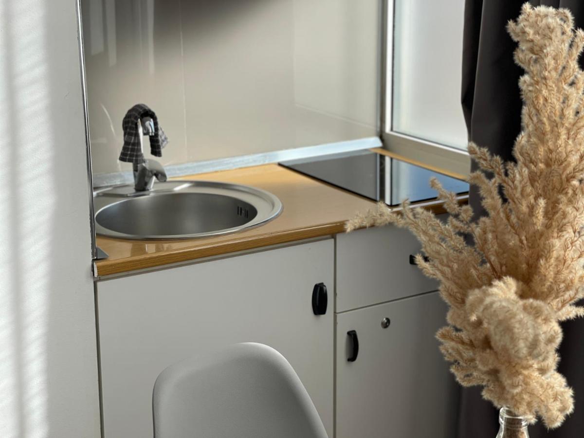 Bricks Studio Apartments Τίρανα Εξωτερικό φωτογραφία