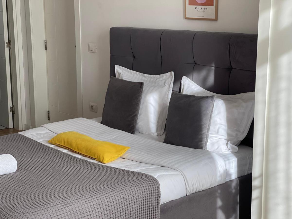 Bricks Studio Apartments Τίρανα Εξωτερικό φωτογραφία