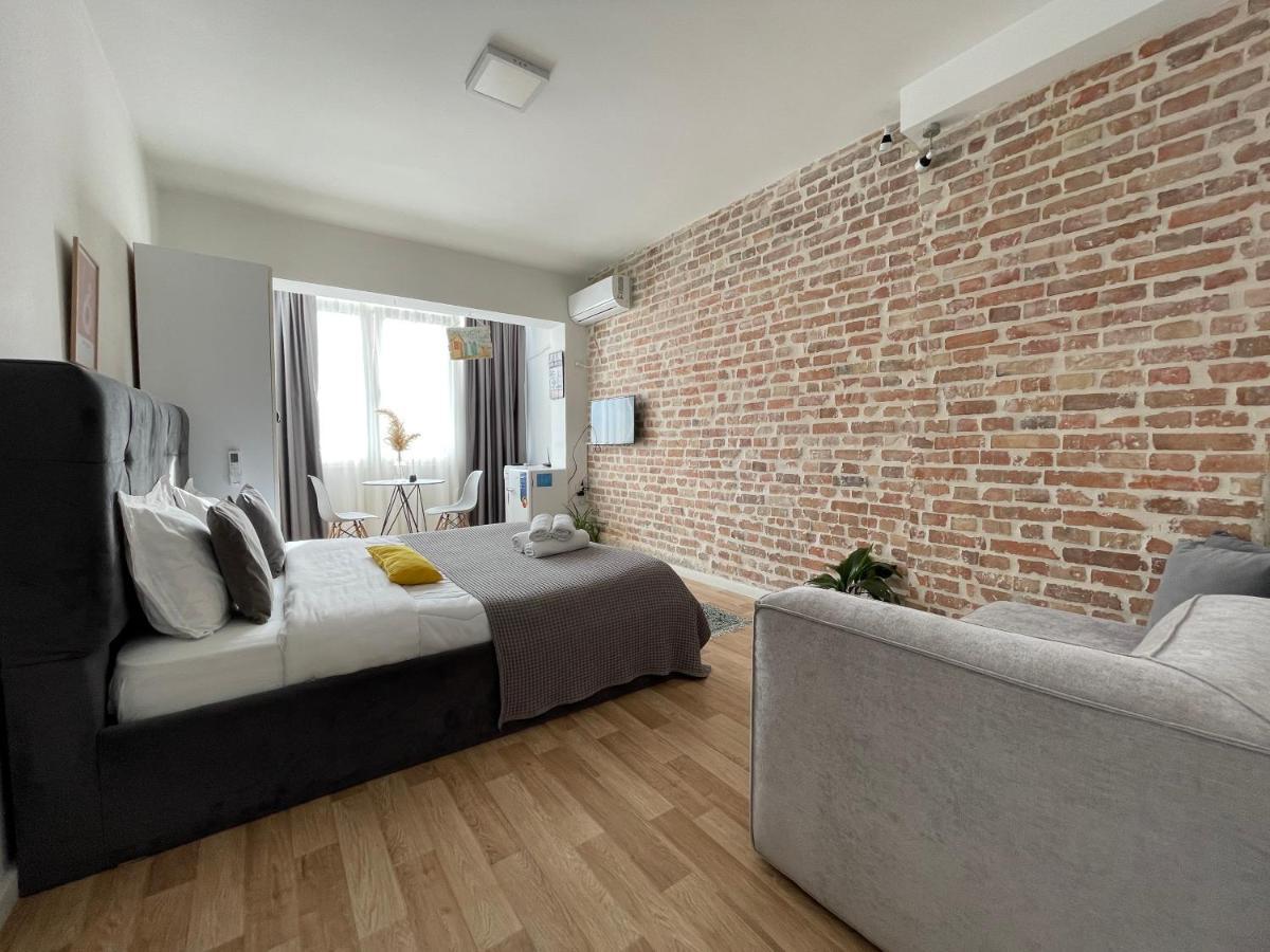 Bricks Studio Apartments Τίρανα Εξωτερικό φωτογραφία