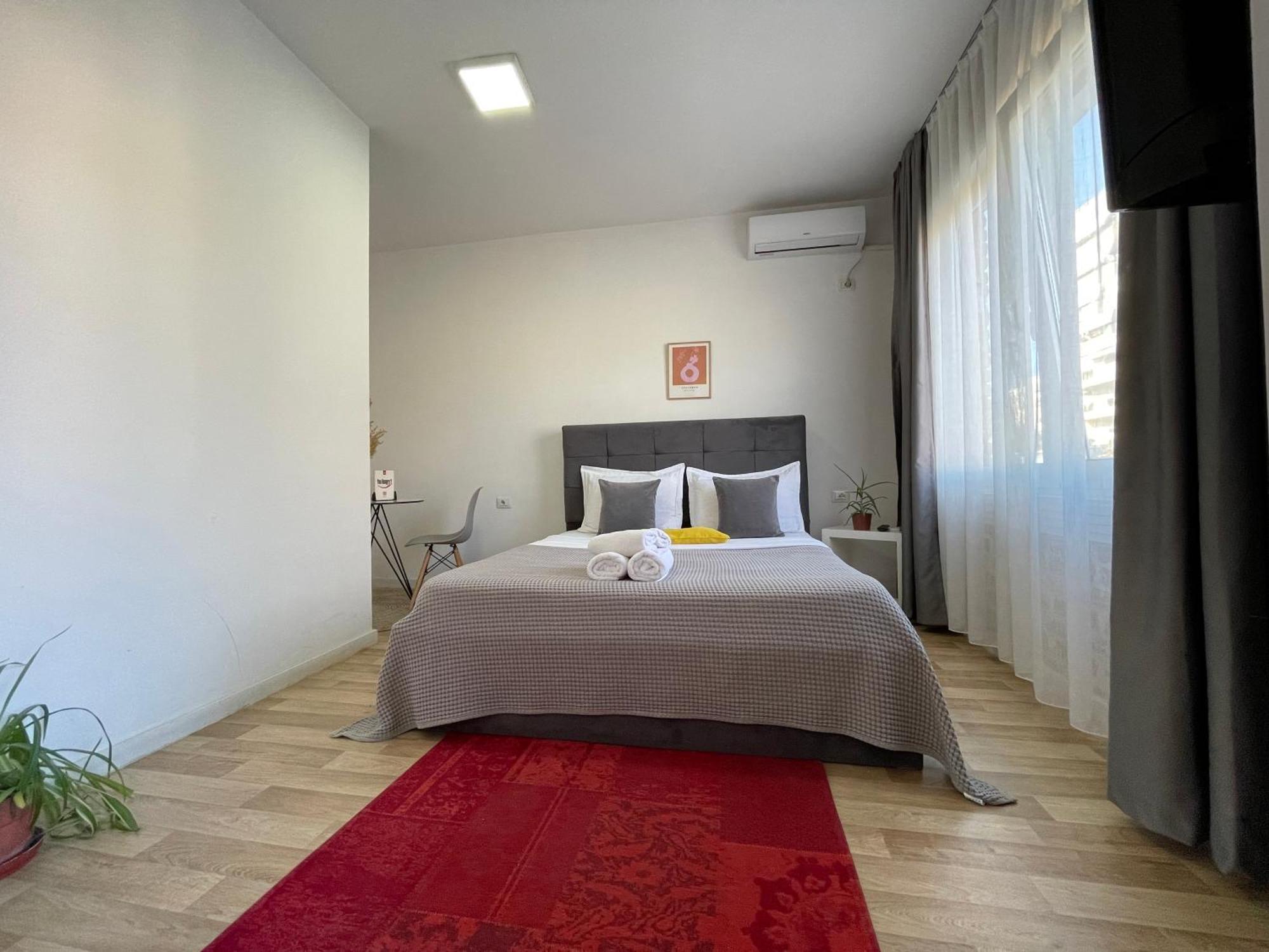 Bricks Studio Apartments Τίρανα Εξωτερικό φωτογραφία